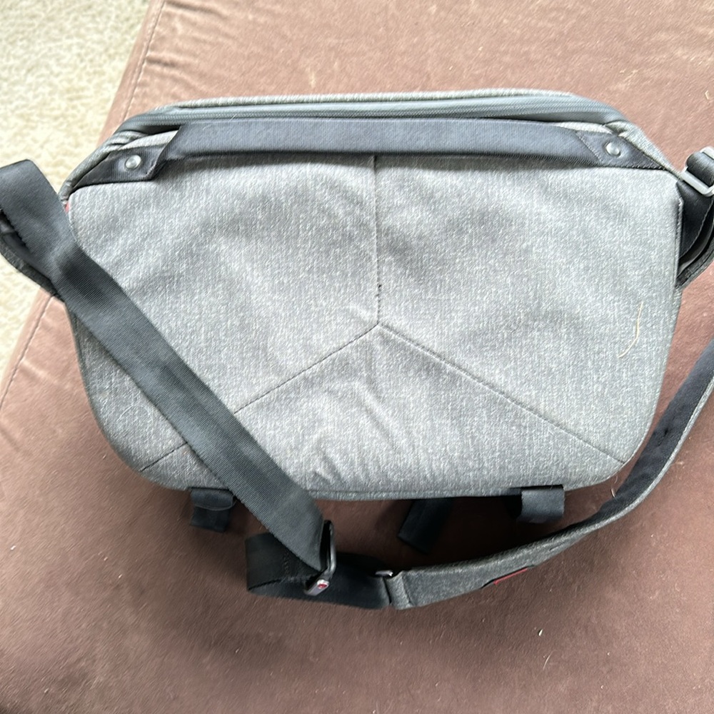 Peak Design Everyday Sling - Picture 2 of 6